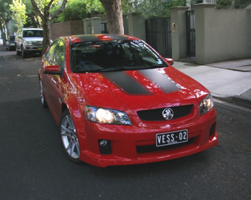 direction une version manuelle du V8 de 6,0 litres de Holden.