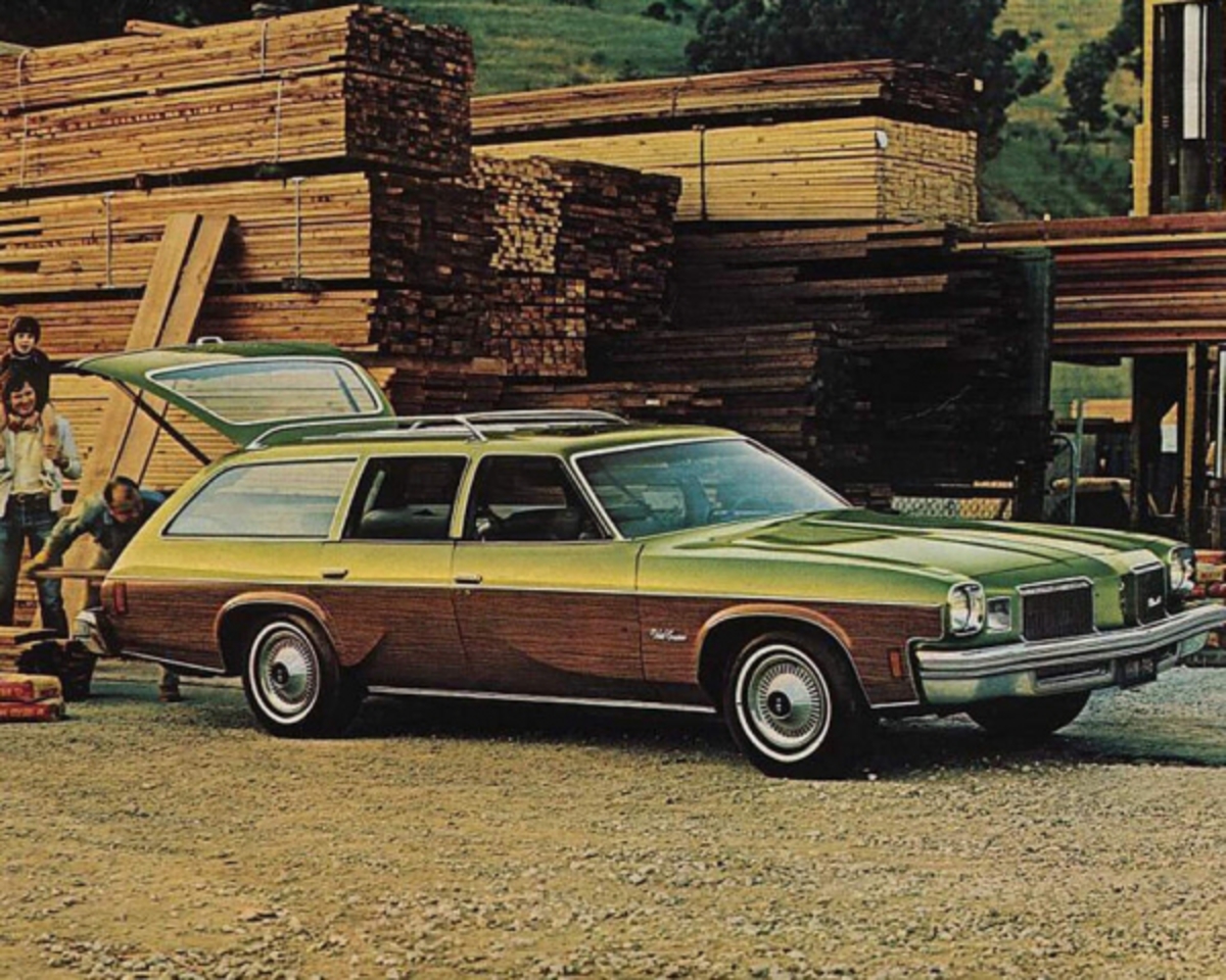 Wagon du jour - 1974 Oldsmobile Vista Cruiser