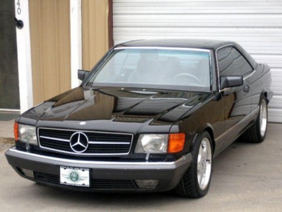 Mercedes-Benz 560 SEC Coupé - catalogue de voitures, spécifications, caractéristiques, photos, vidéos,