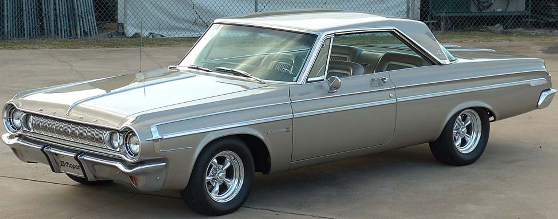 1964 DODGE CHARGER 500