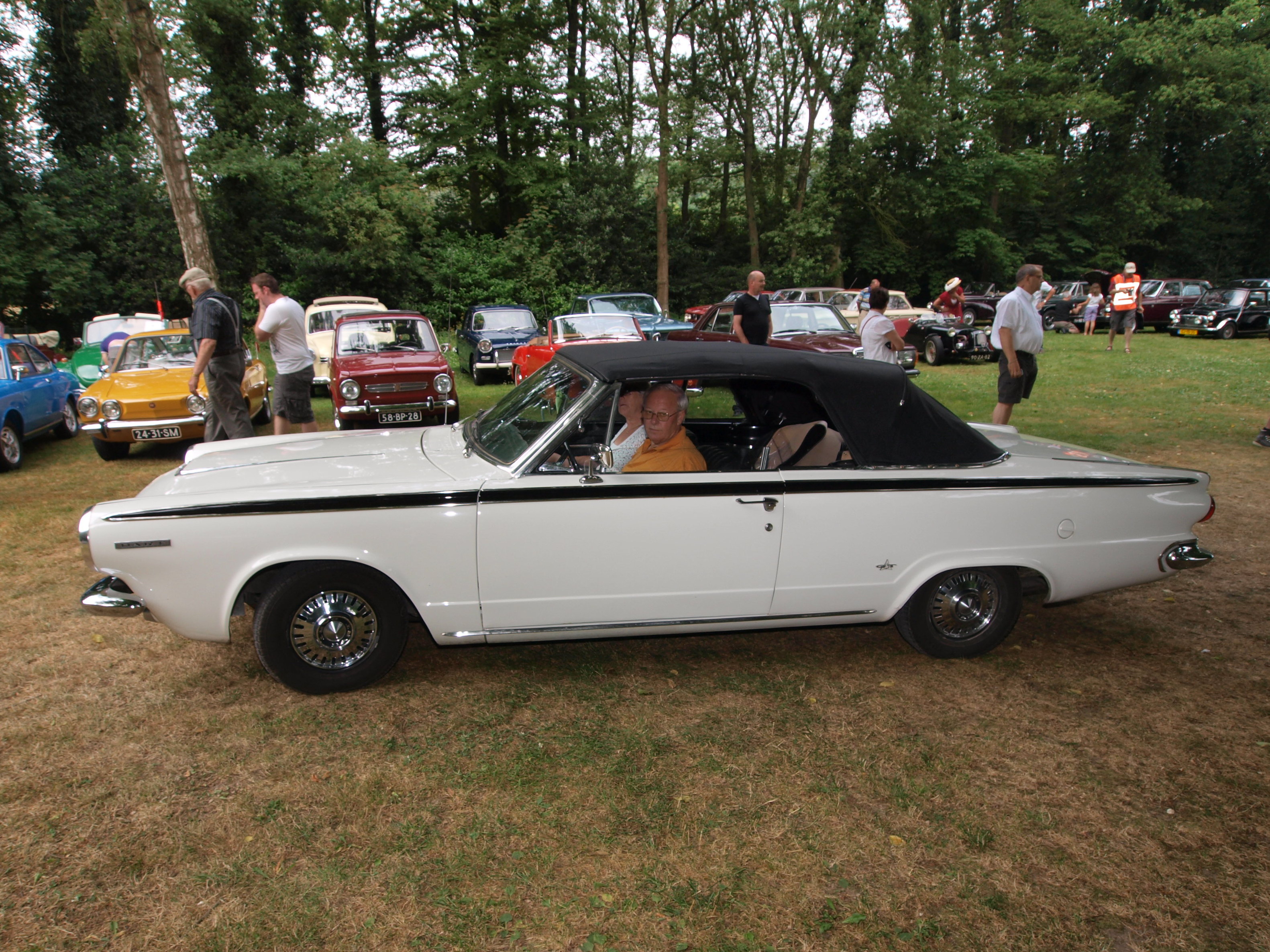 Dossier: 1964 Dodge Dart GT pic-008.JPG