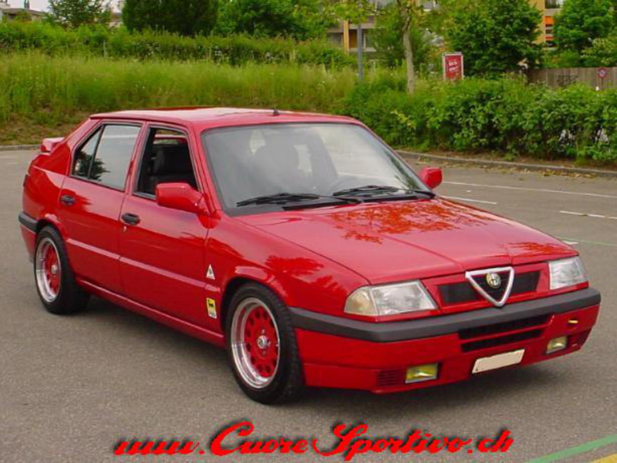 Alfa Romeo 33 - catalogue de voitures, spécifications, caractéristiques, photos, vidéos, avis,