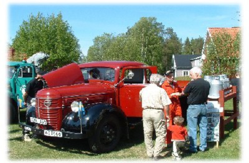 Par-Johan WÃ¤NNSTRÃ¶m stÃ¤llde ut sin Volvo LV122 DS frÃ¥n 1940.