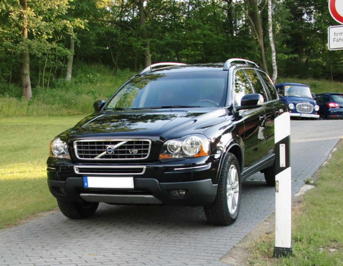 Volvo, XC90 V8 Exécutif, schwarz, 232 kW, 149000 km, Aut.