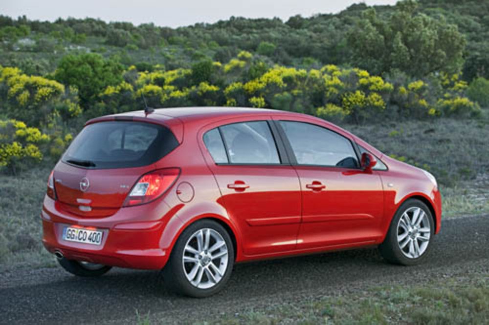 Opel Corsa 12 - énorme collection de voitures, actualités et critiques automobiles, vitals de voitures,