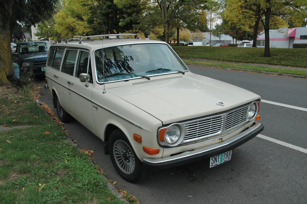 1970 Volvo 145.