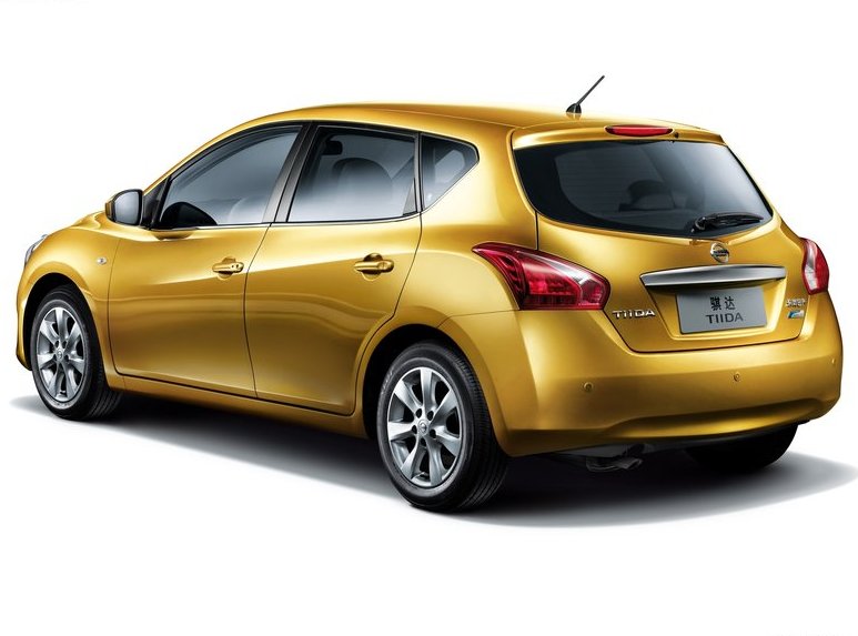 Photos de Nissan Tiida Sport 2012: Nissan Tiida 2012.