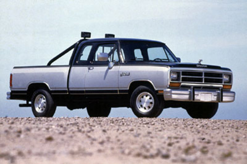 Image Dodge RAM 350 1993. 11 photos * 2 vidéos * 3 avis