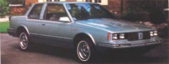 1984 Oldsmobile Cutlass Ciera LS 2 Portes