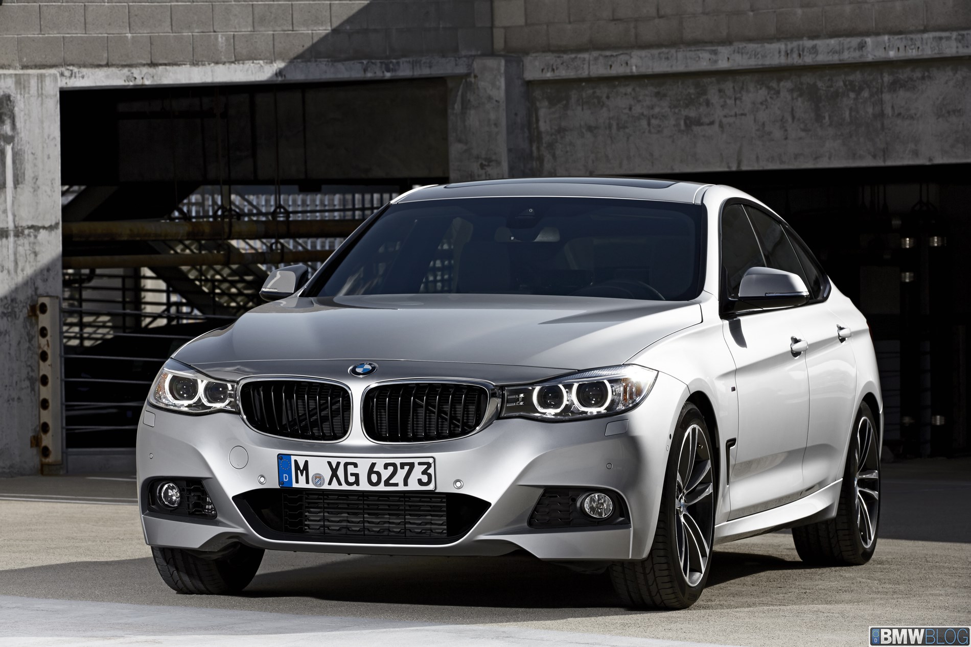 total que la BMW Série 3 Touring, est livré avec un 110 millimètres plus long