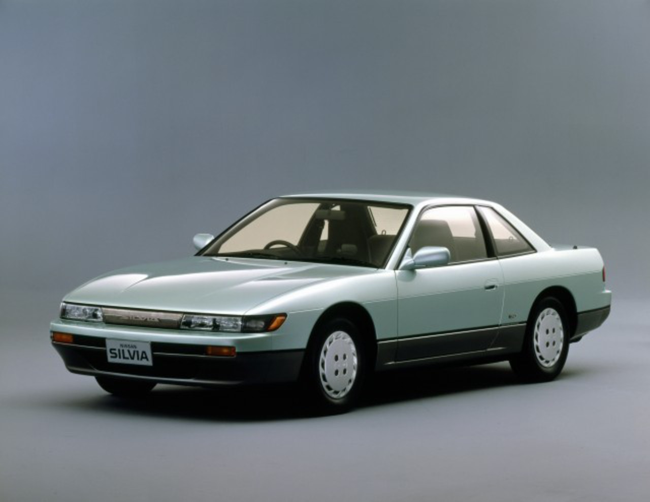 Nissan - Silvia-QS. Nous sommes en 2013, et cela signifie qu'une nouvelle gamme de véhicules a