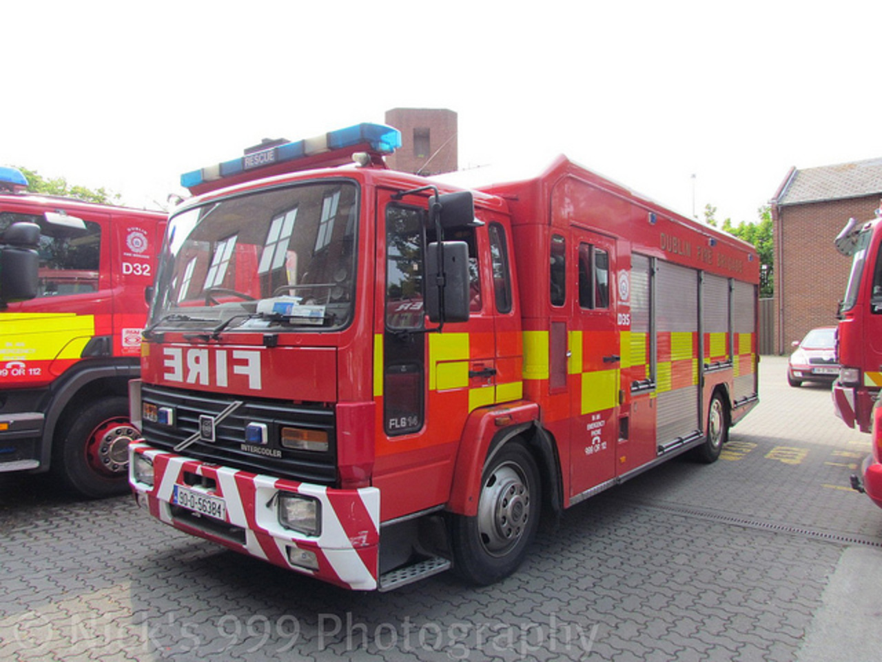Pompiers de Dublin / 90 D 56384 / Intercooler Volvo FL6 / Appel d'offres de sauvetage