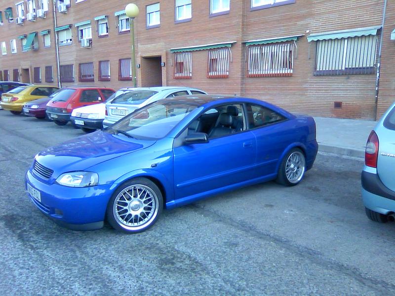 J'ai une Opel Astra Coupé Turbo de fin 2001 début 2002.