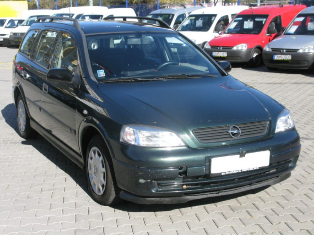 Opel Astra Classique 17 TD. Voir Télécharger le fond d'écran. 1024x768. Commentaire