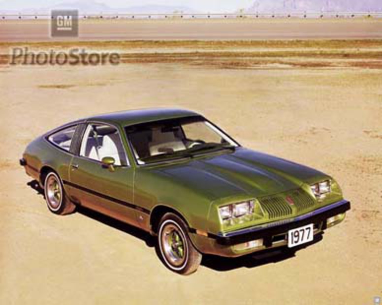 1977 Oldsmobile Starfire SX à hayon