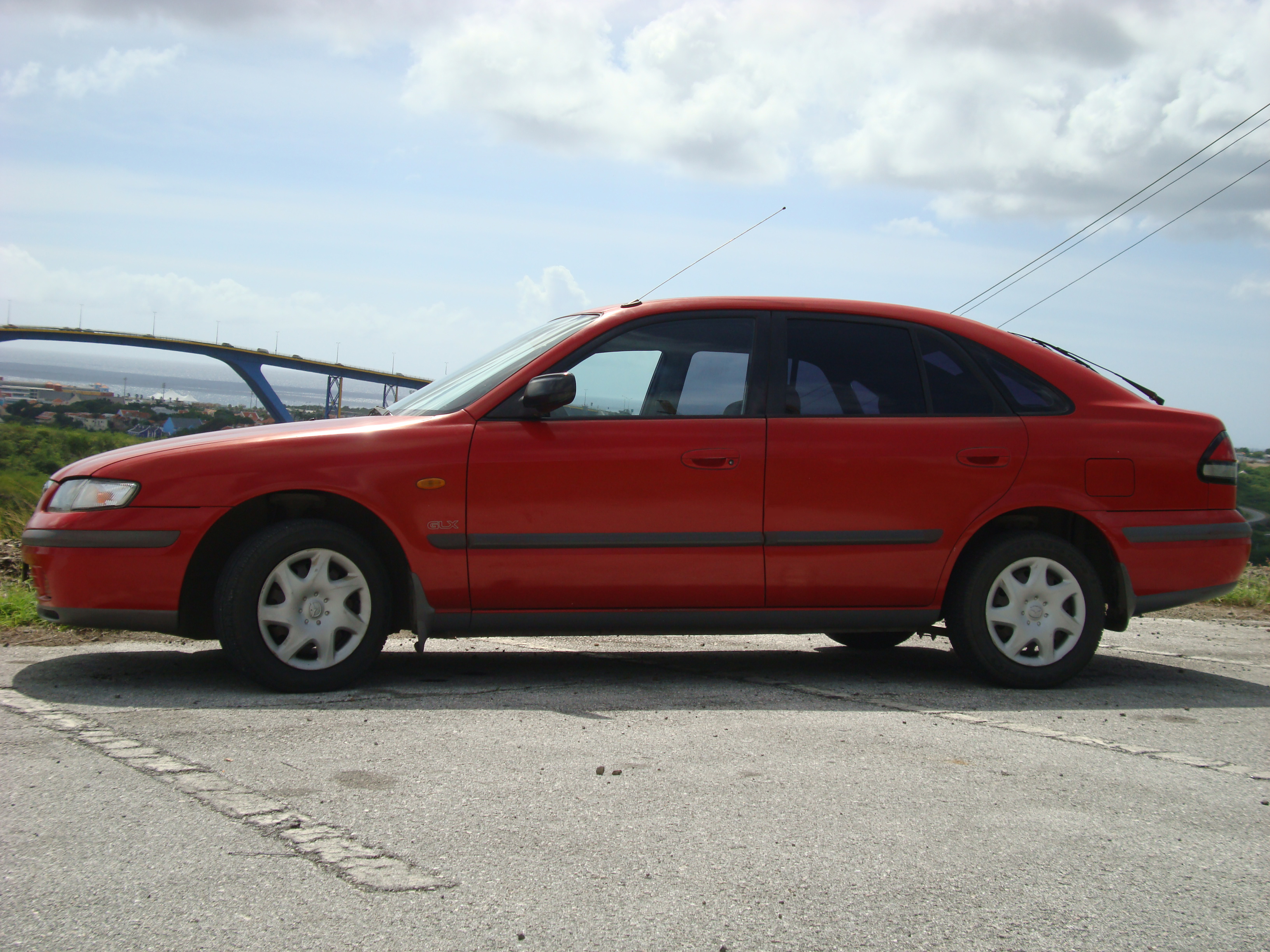 Dossier: Mazda 626 GLX 1998.jpg