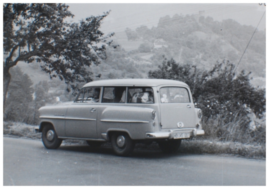 L'Opel Olympia Rekord Caravan bot sehr viel Auto Feld