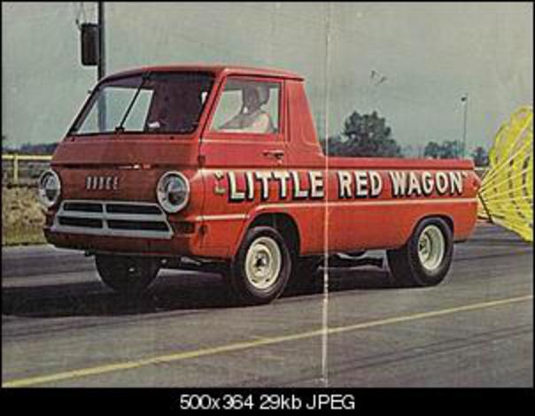Dodge Petit Wagon rouge (pick-up compact Dodge A-100 de 1965)