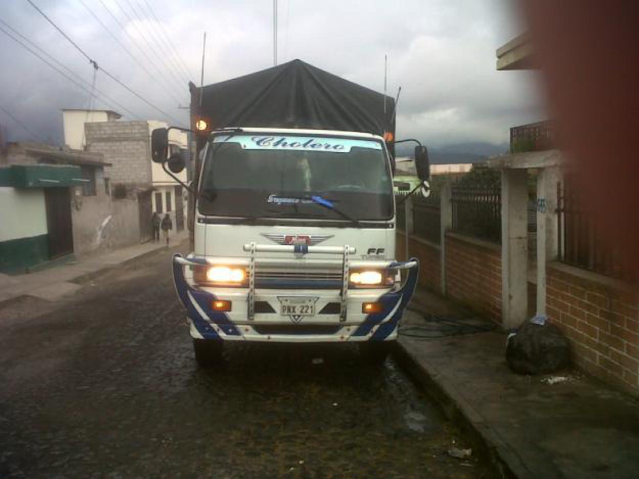 vendo camion hino ff aÃ±o 94 cualquier prueba - Equateur