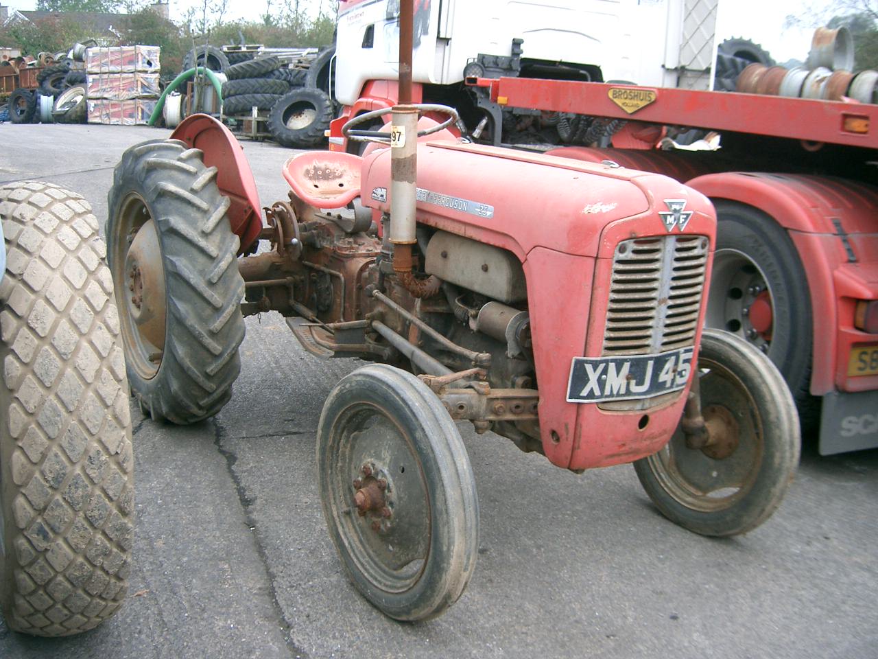 tracteur classique MF 35 tracteur vintage massey ferguson 35 tvo