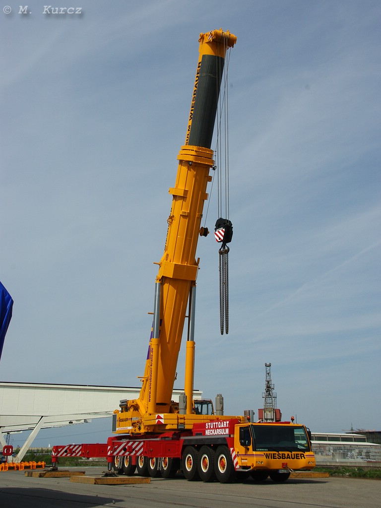 Автокран либхер 11200. Кран 1500. Автомобильный кран liebherr ltm 1500-8. 1. 1.