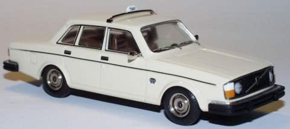 1975 Volvo 244 GL 
