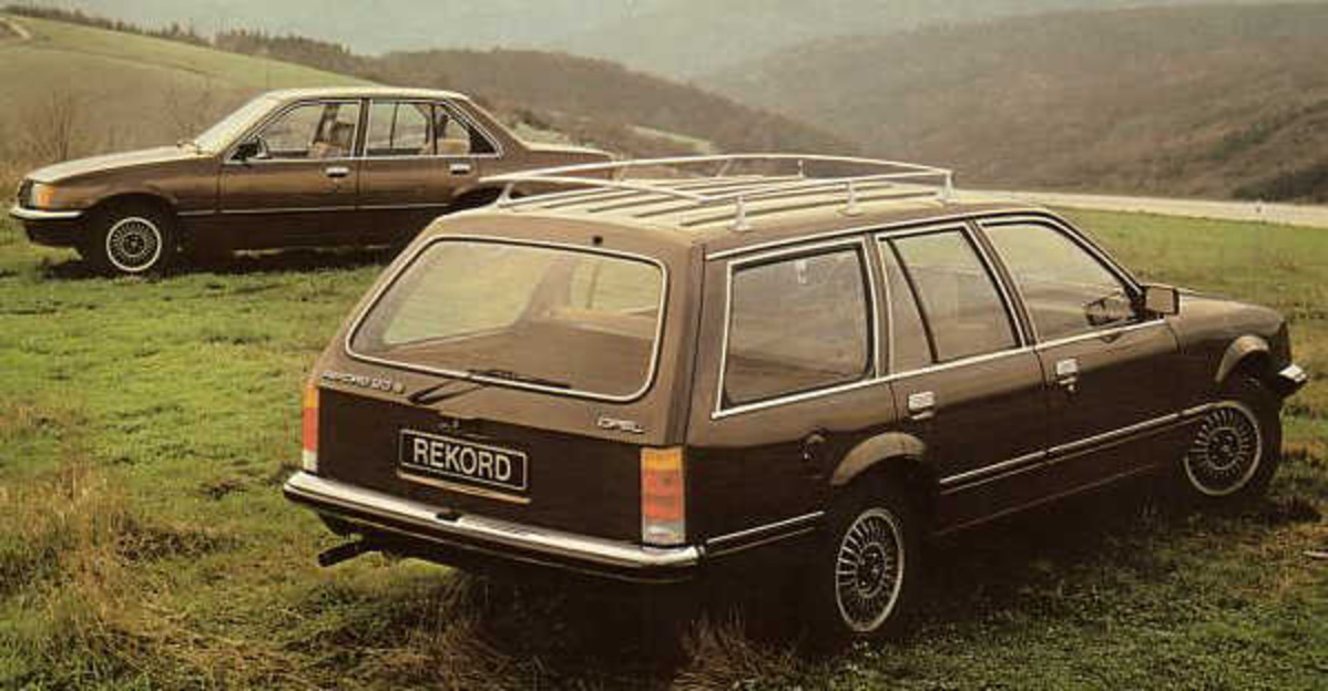 Chariot de caravane Opel Rekord. Voir Télécharger le fond d'écran. 599x312. Commentaire