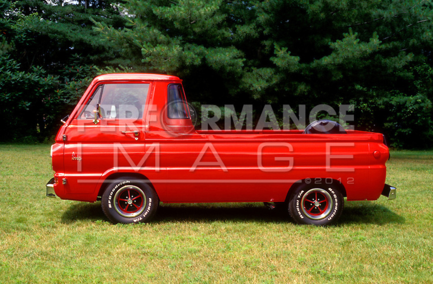 Camionnette Compacte Dodge A 100 1966 / IMAGE DE PERFORMANCE / Stock de qualité
