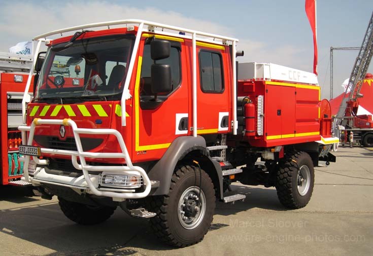 Camion de pompier Renault. MotoBurg