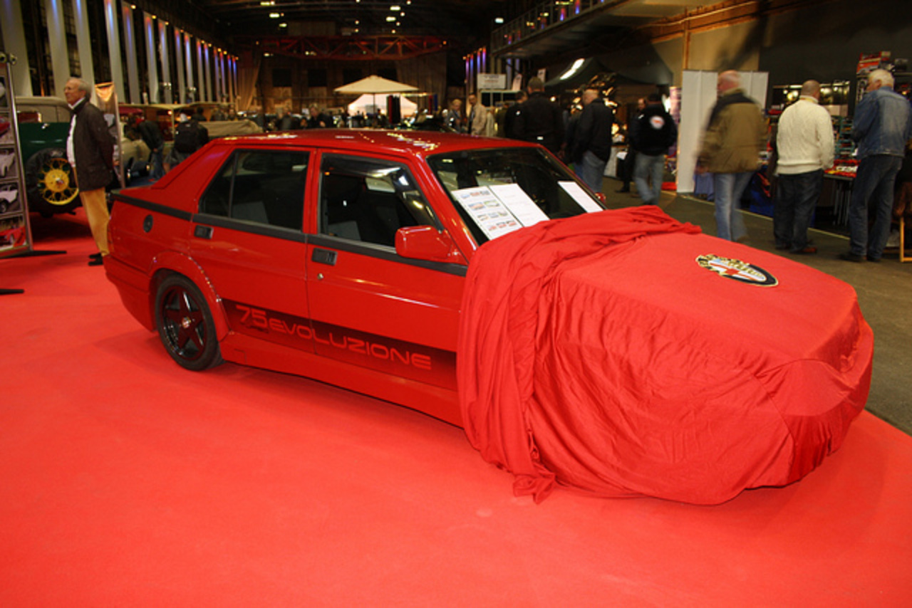 Alfa Romeo 75 Turbo Evoluzione / Flickr - Partage de photos!