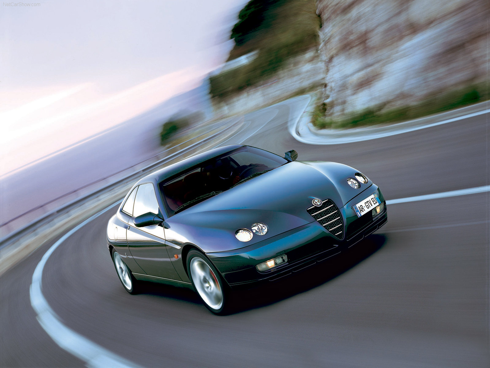 maxwallon: Fond d'écran Alfa Romeo Gtv