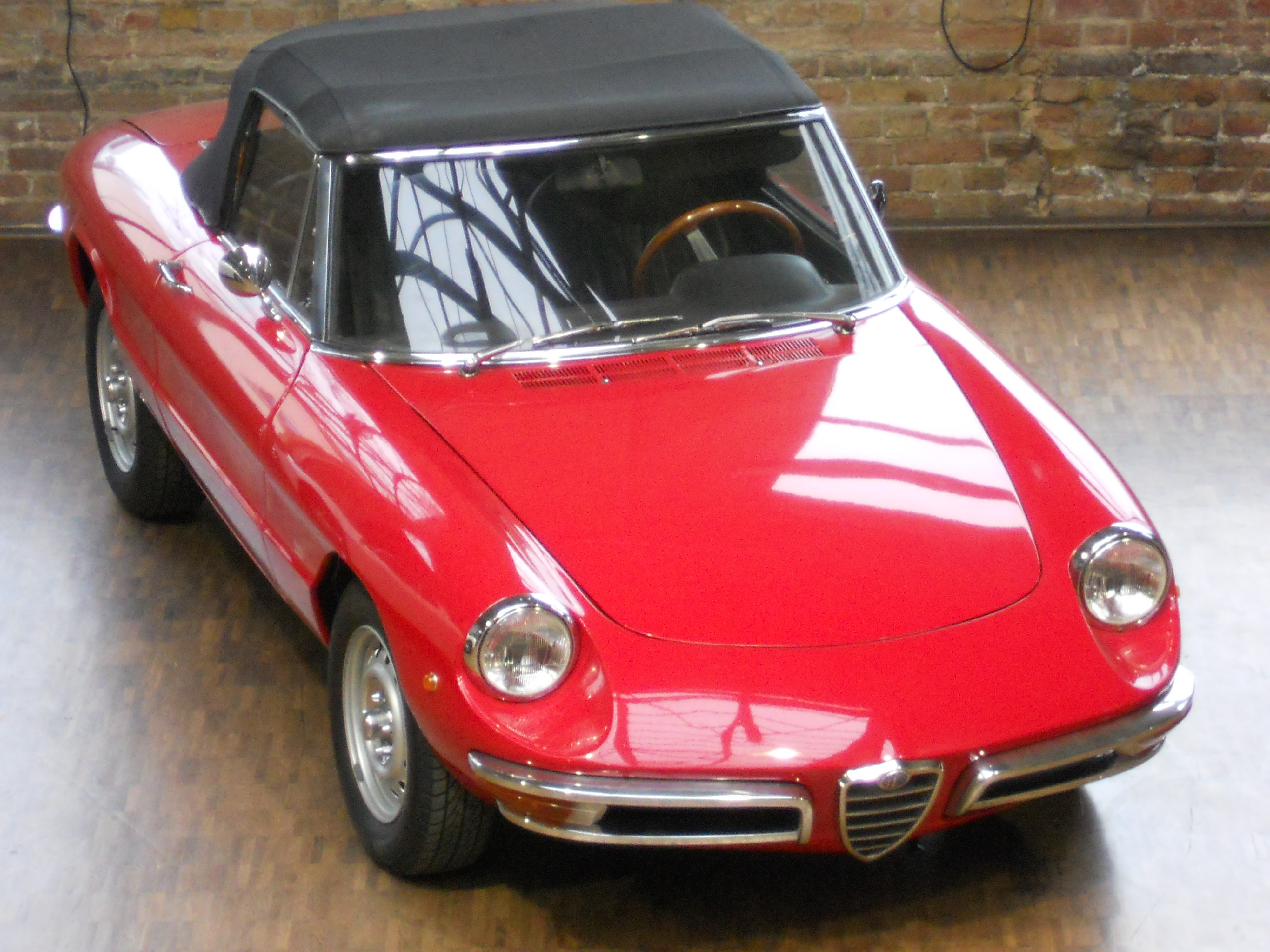 Alfa Romeo Spider Duetto / Flickr - Partage de photos!