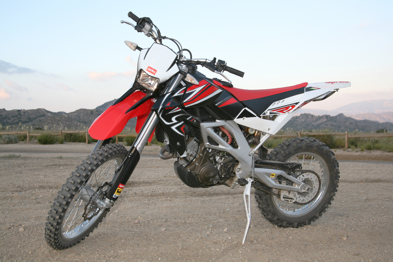 Photo de l'aprilia rxv 450. Motofoto.