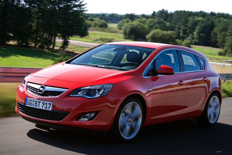 Galerie de photos de l'Opel Astra 16: Photo #02 sur 12, Taille de l'image...