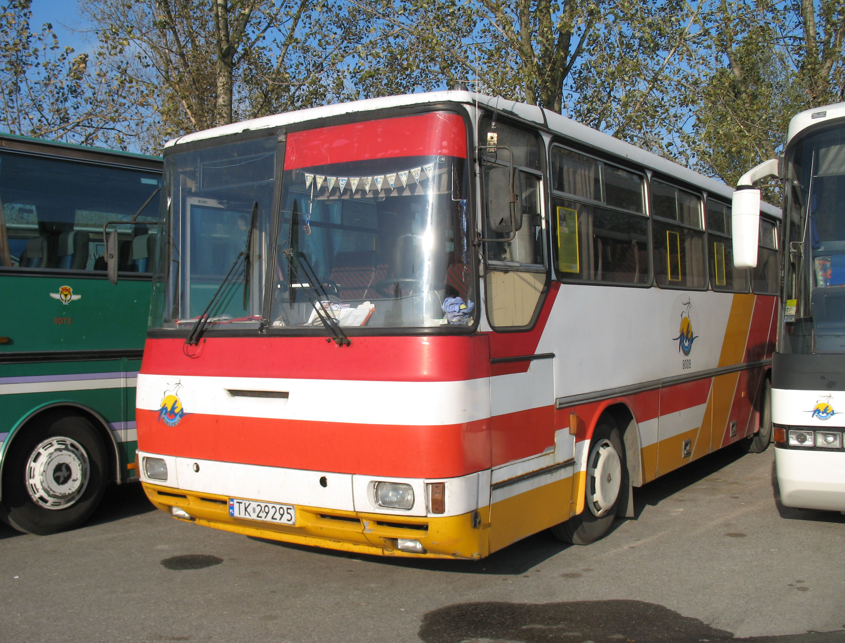 Fichier: Autosan H10-10 à Kielce - PKS Kielce.jpg - Wikimedia Commons