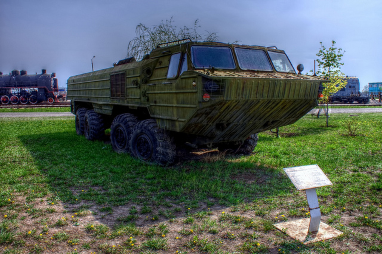 BAZ-6944 Transporteur soviétique à quatre roues HDR / Flickr - Partage de photos!