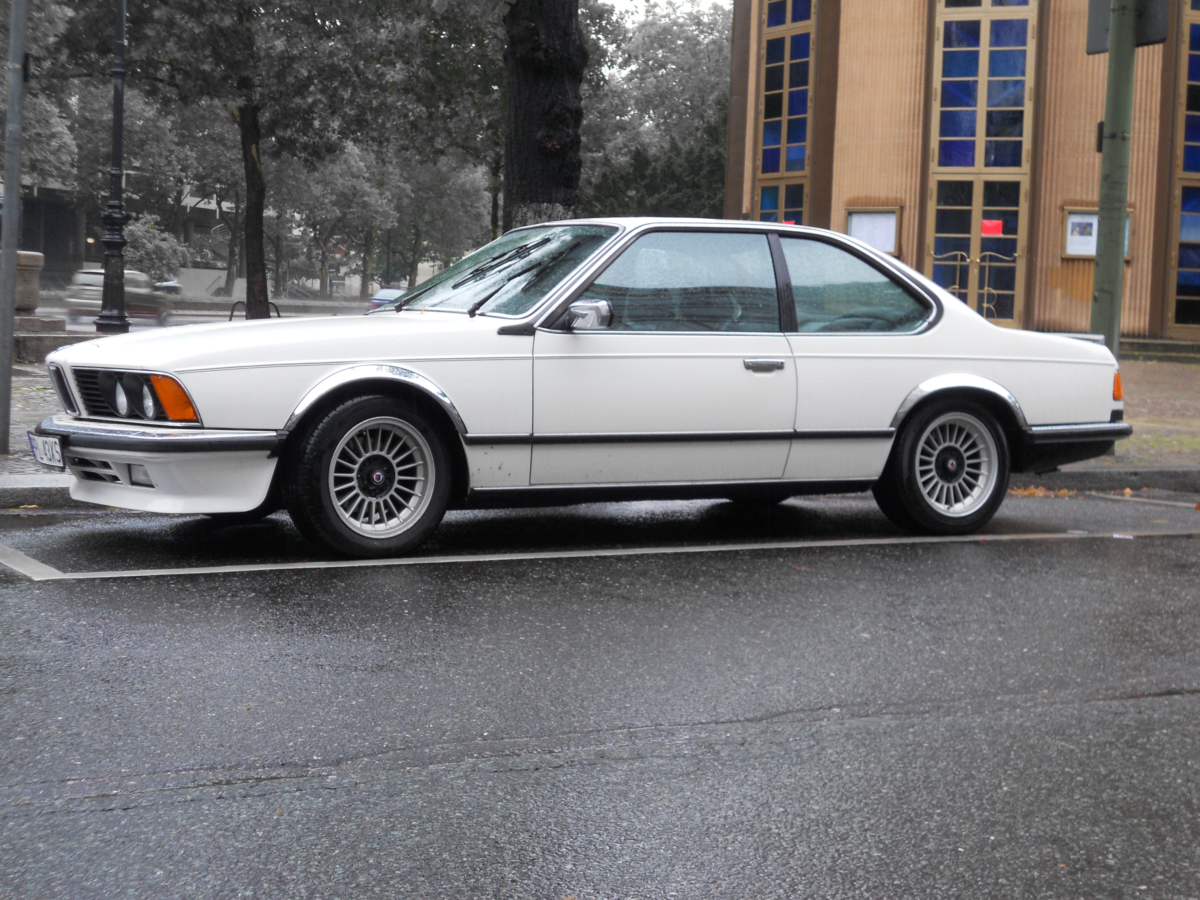 BMW 635 CSi E24 - blanc / Flickr - Partage de photos!