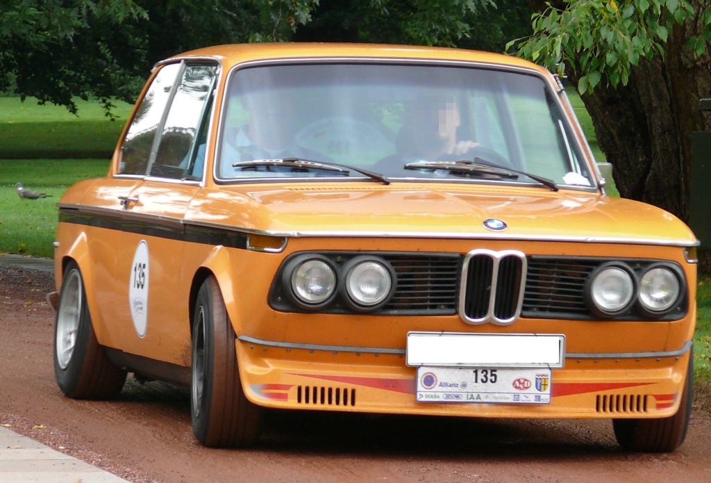 Dossier: BMW 2002 ti Alpina orange vr.jpg - Wikimedia Commons