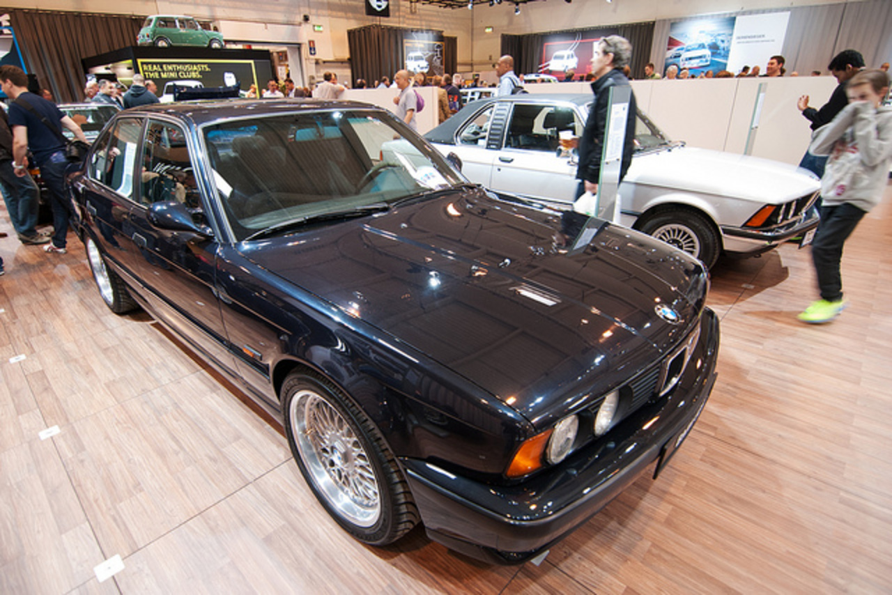 BMW 525i E34 - Techno Classica Essen 2013 / Flickr - Partage de photos!