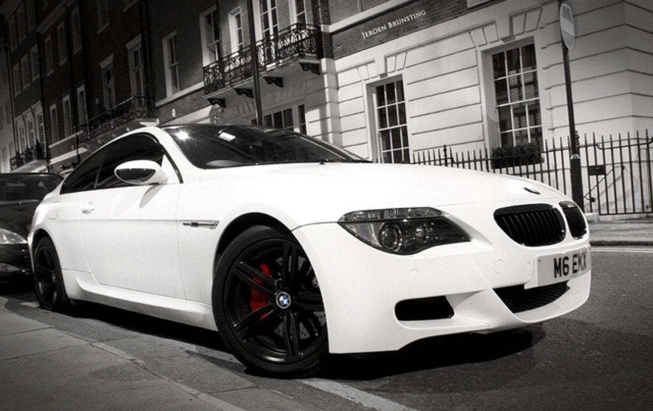 Noir et blanc : BMW M6. / Flickr - Partage de photos!