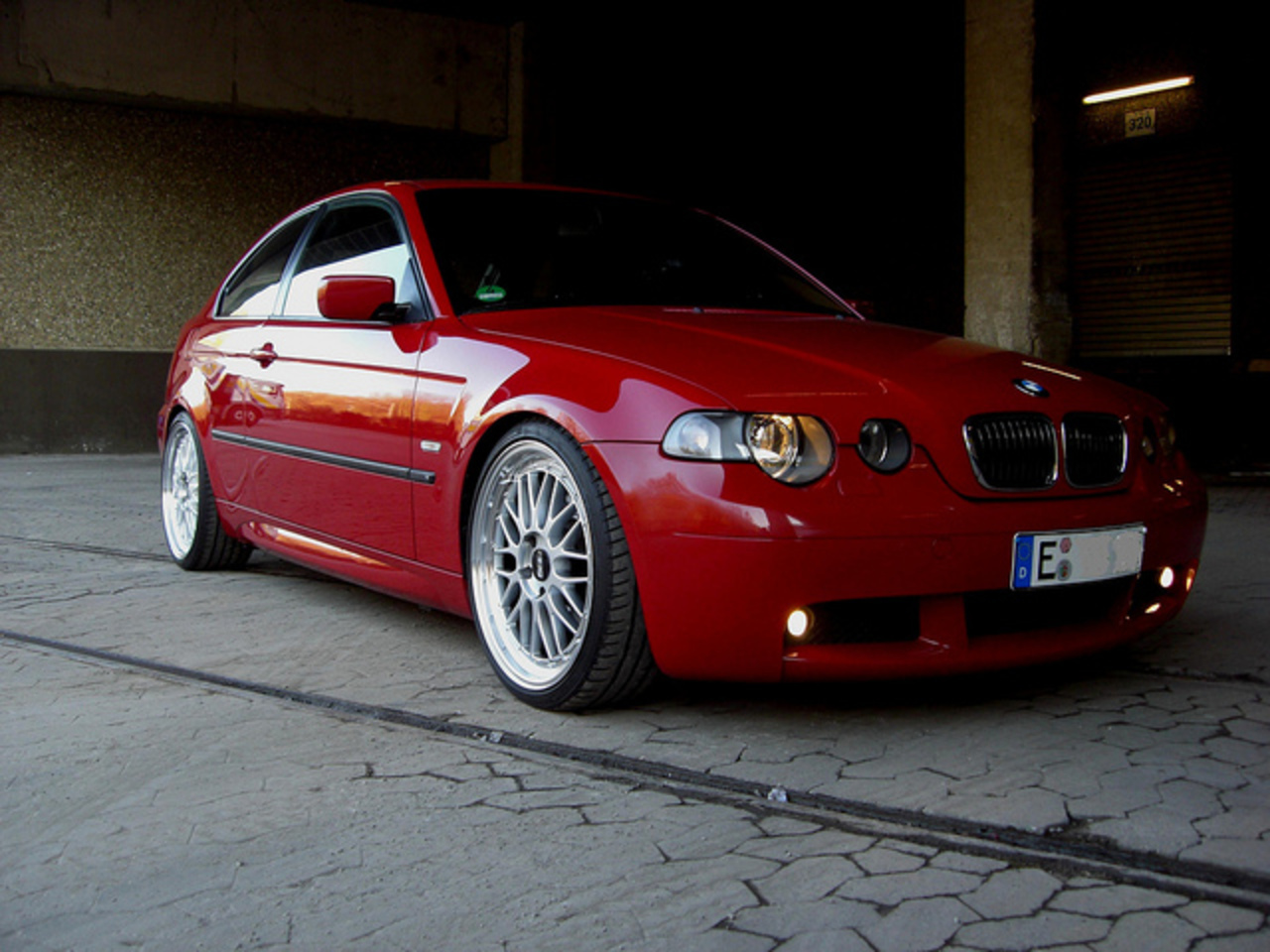 BMW 325ti / Flickr - Partage de photos!