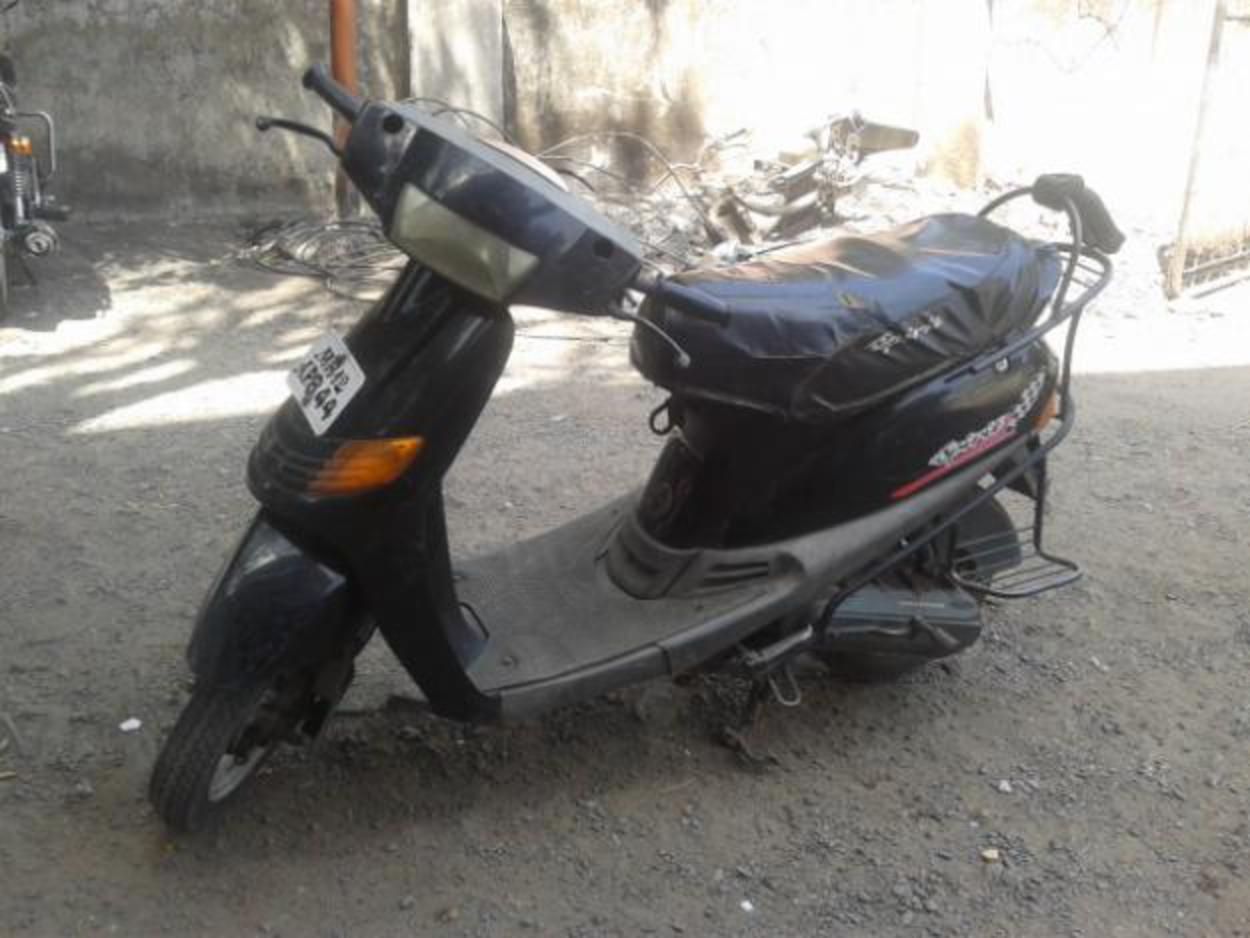 bajaj spirit uniquement chez 6000rupees - Pune - Motos - Scooters