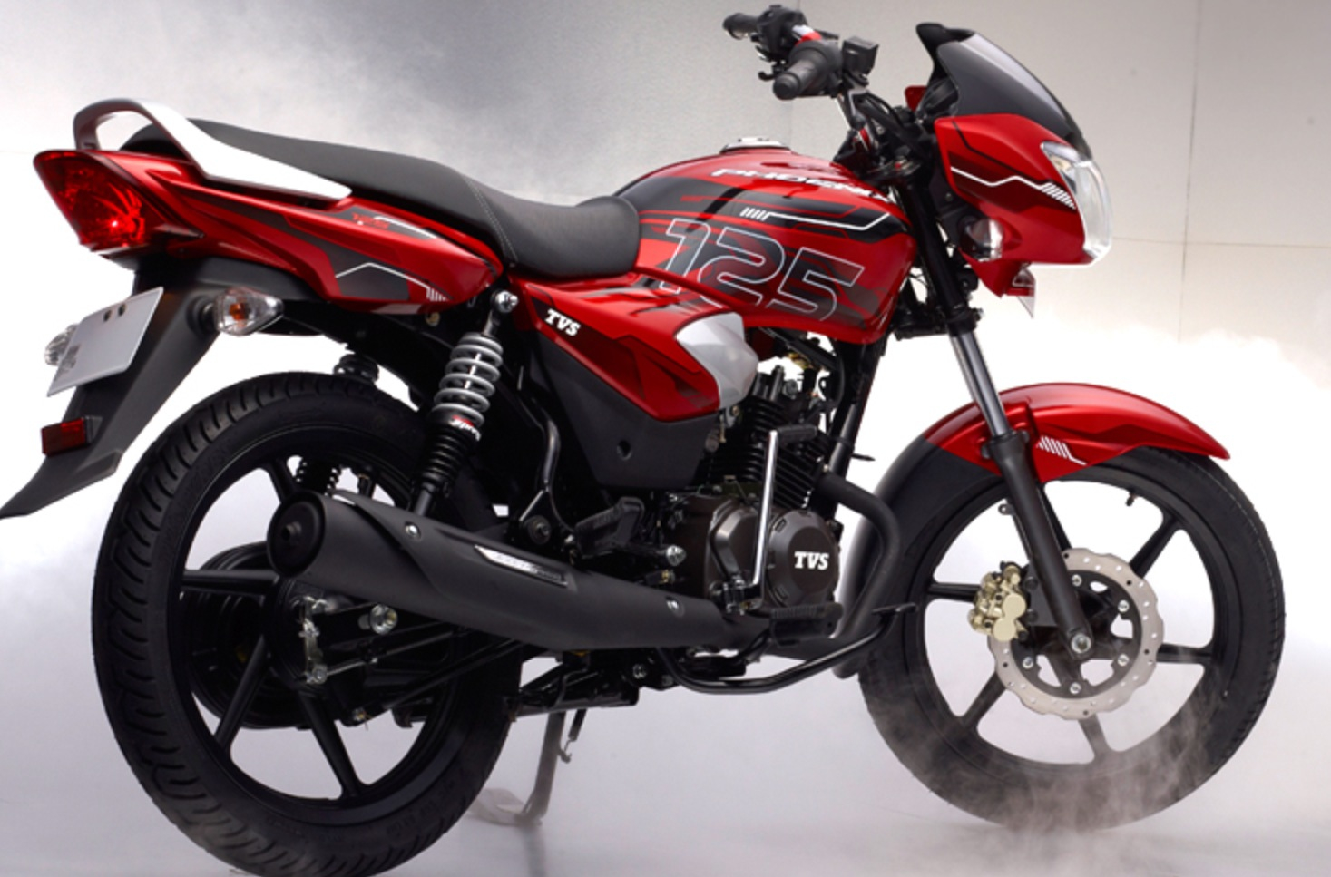 Téléviseurs Phoenix vs Bajaj Découvrez 125. Comparaison de deux 125 cc...