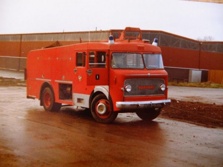 Photos des camions de pompiers - Bedford J4 - HCB Wrt KFK 946D