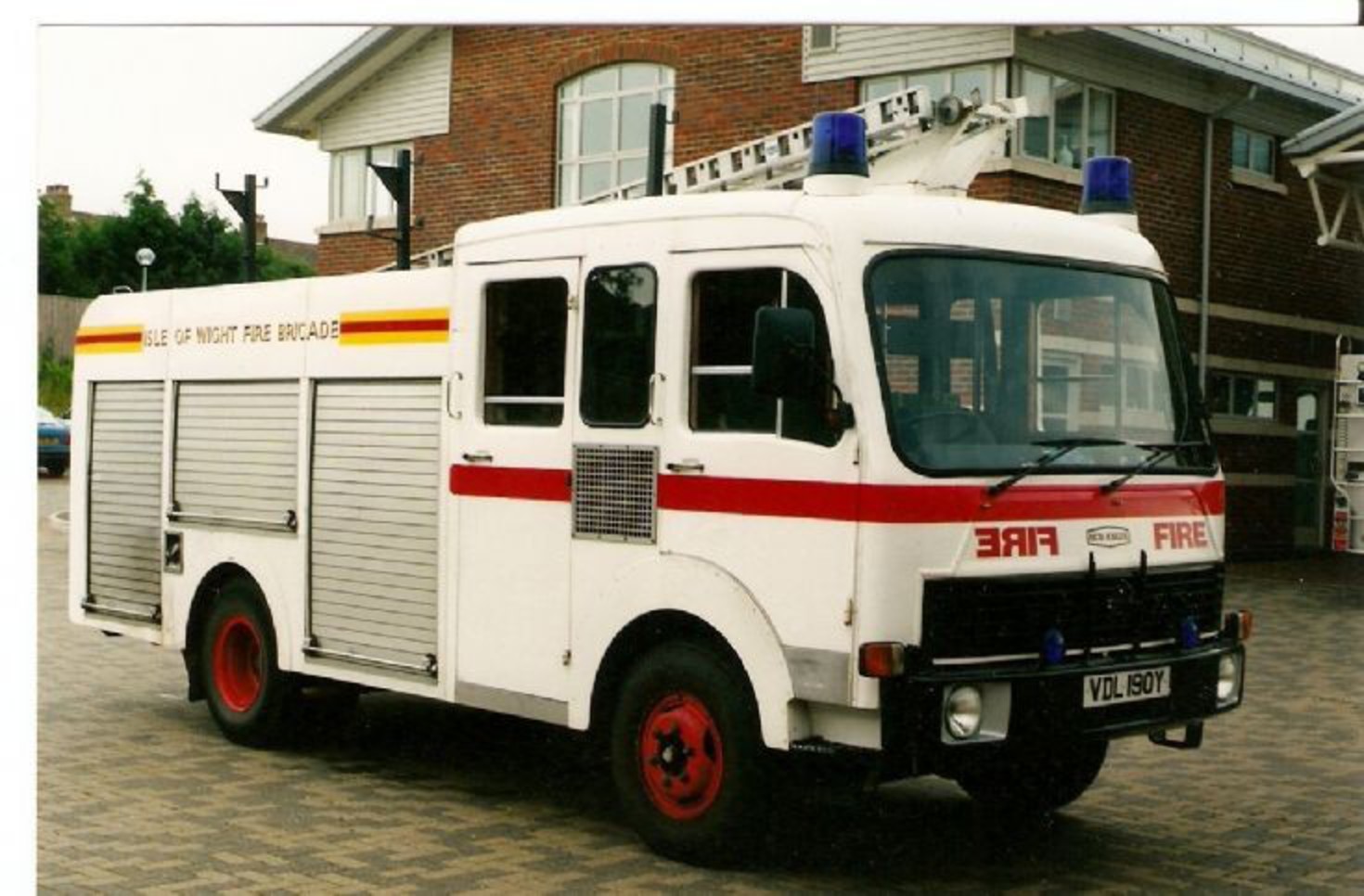 Photos des Camions de Pompiers - Brigade de Pompiers de L'Île De Wight Bedford TL