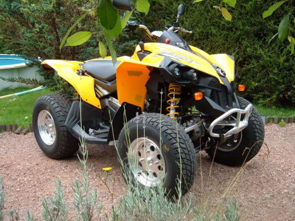 Vend bombardier can-am 800 renegade - Nevers - Autres VÃ©hicules...