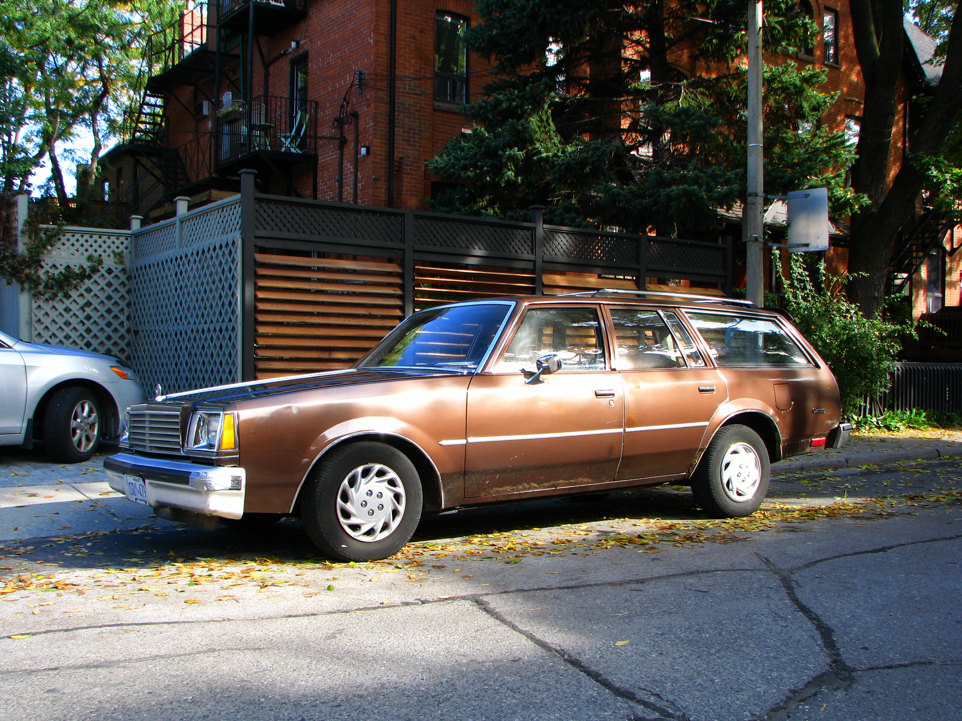 Buick Century Wagon / Flickr - Partage de photos!