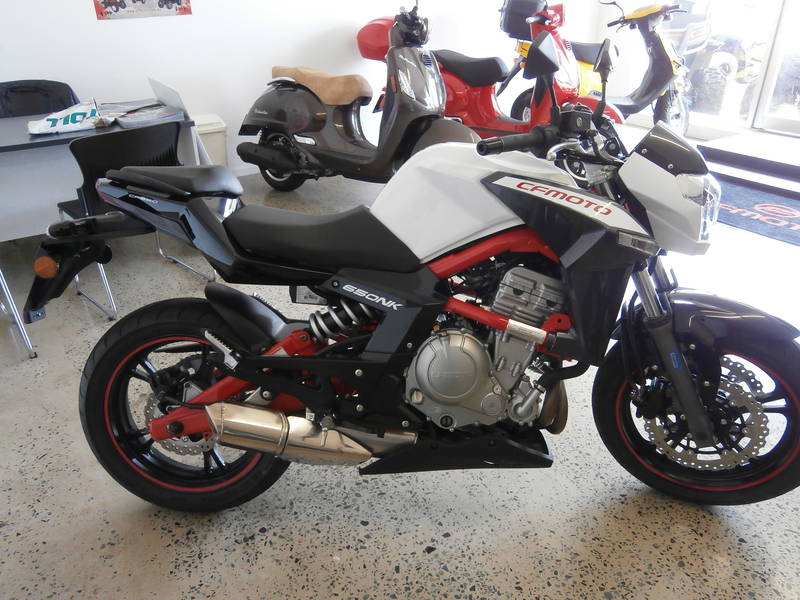 2012 CF MOTO NK 650 LAMS APPROUVÉ.......NOUVEAU!!! | Moto ...