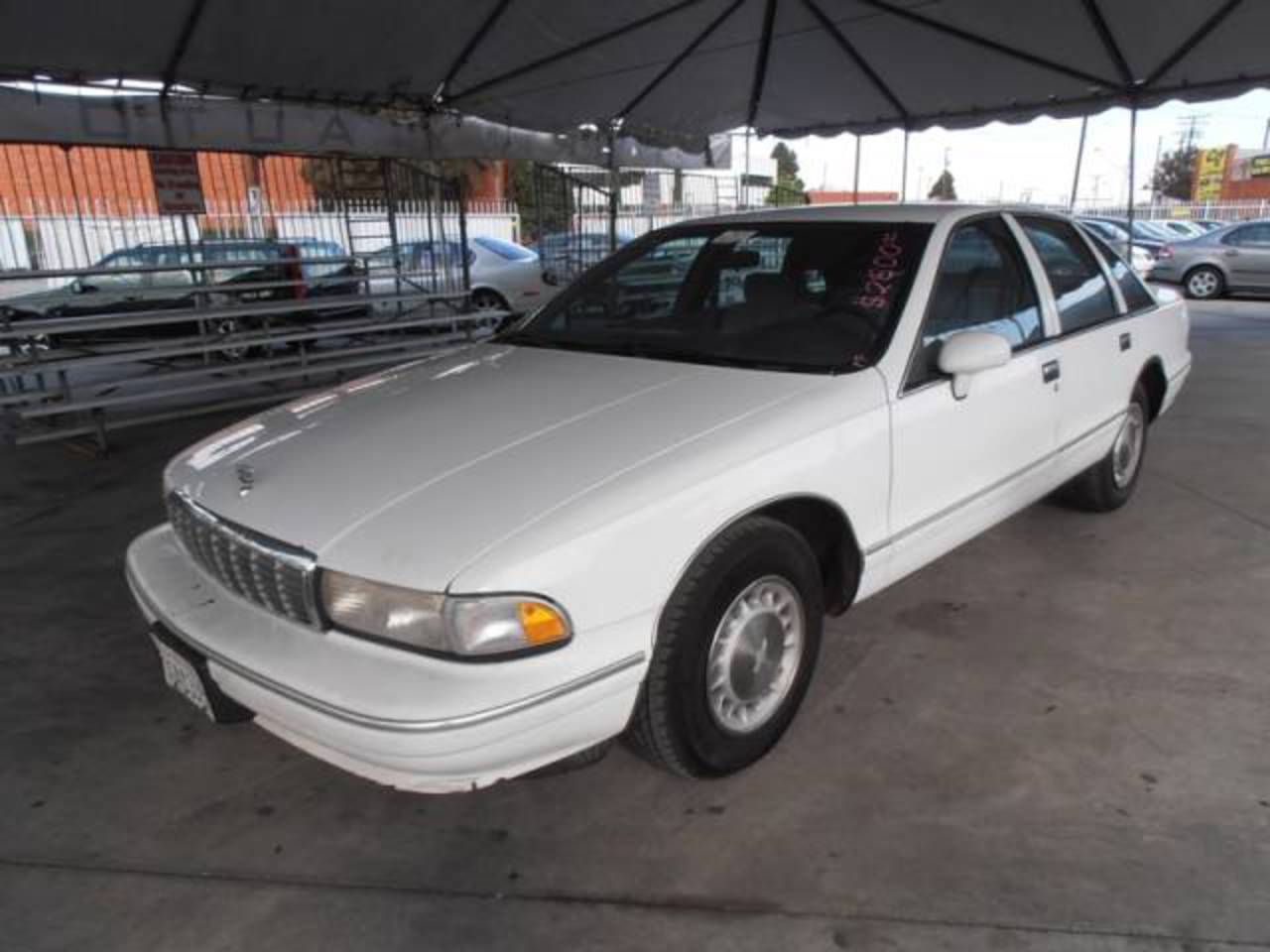 1988 chevrolet caprice 9c1 / Chevrolet Monte Carlo SS - Fiche technique...