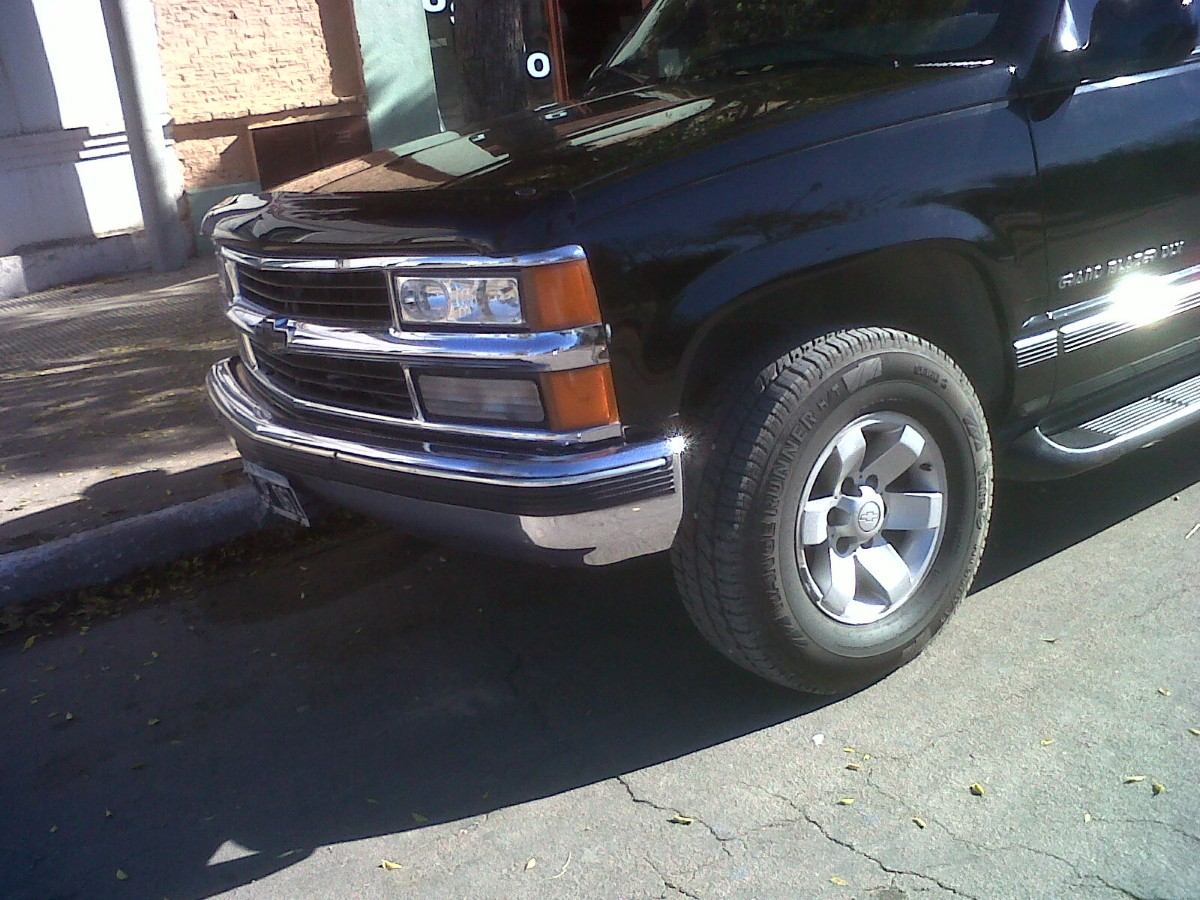 Chevrolet Grand Blazer. Les images les plus colorées et les plus exaltantes! Www.